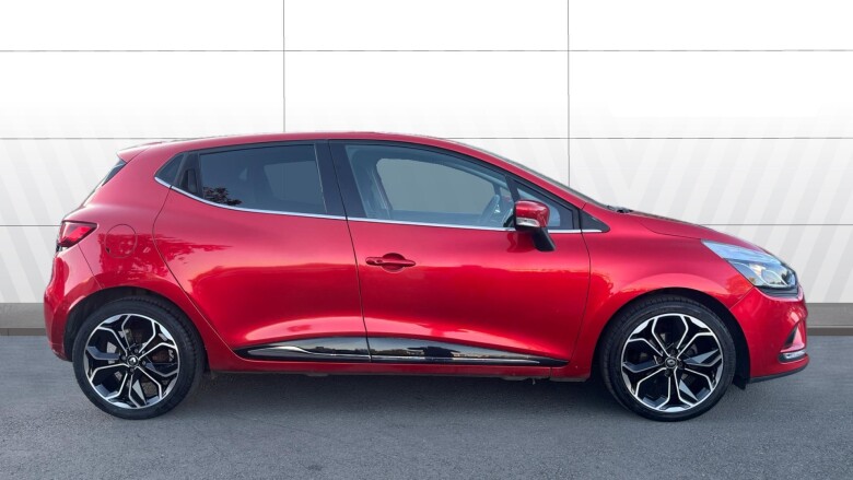 Renault Clio 0.9 TCE 90 Iconic 5dr Petrol Hatchback